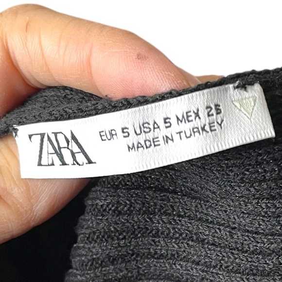 Ribbed Sweater Tank Top - Picture 5 of 7